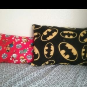 Character Paw patrol or Batman pillow
